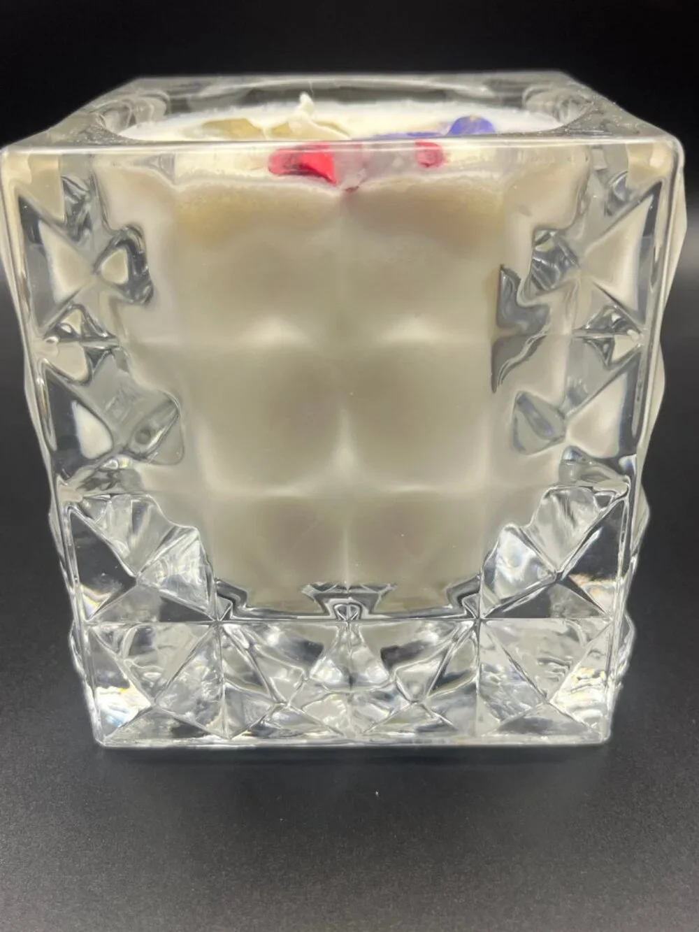 Pressed Botanical Candle in Faceted Glass Vessel